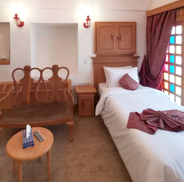 Alibaba https://cdn.alibaba.ir/ostorage/hotel-accommodation-images/681713d3f6e8766ef96f5169_۳ و ۴ تخته وکیل (3).webp